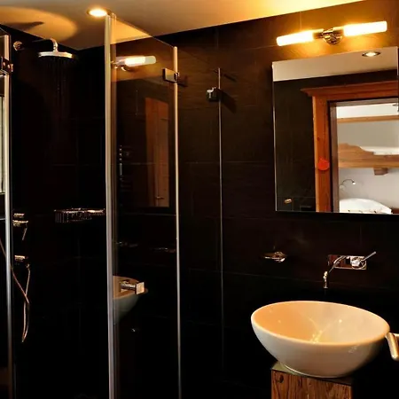 펜션 Panorama Chalet With Views To The Glaciers And The Dom Saas Fee